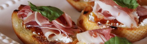 Crostini with Serrano and Manchego